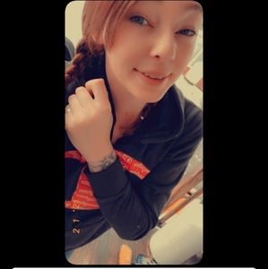 Meet your Posher, Allyson